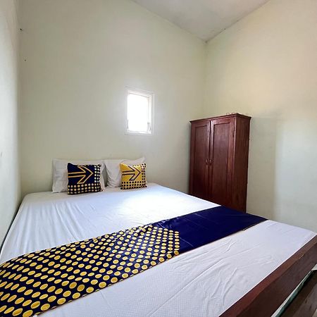 Spot On 93423 Kost Berkah Near Kebun Teh Wonosari Hotel Lawang Buitenkant foto