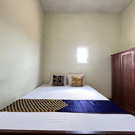 Spot On 93423 Kost Berkah Near Kebun Teh Wonosari Hotel Lawang Buitenkant foto