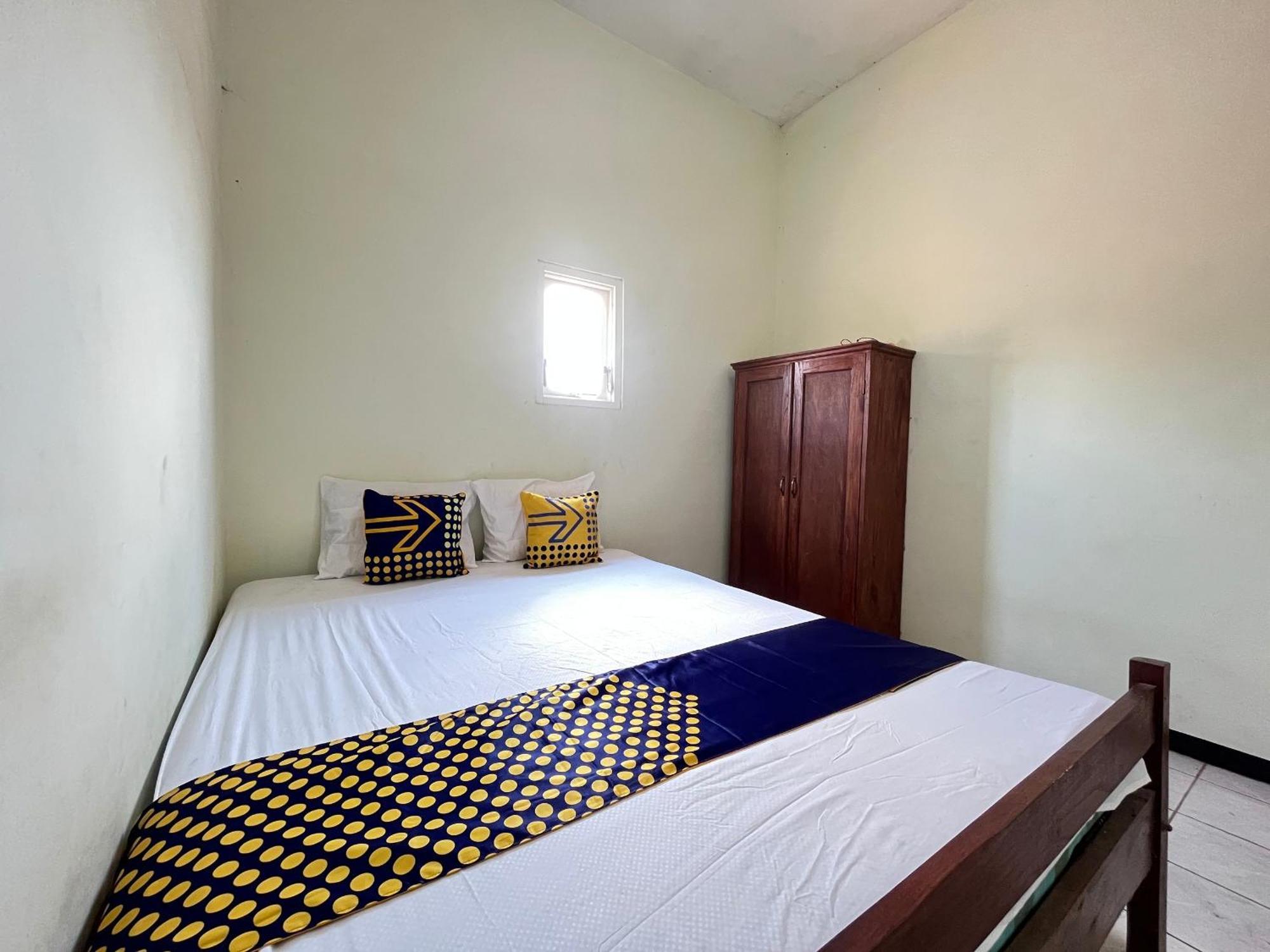 Spot On 93423 Kost Berkah Near Kebun Teh Wonosari Hotel Lawang Buitenkant foto