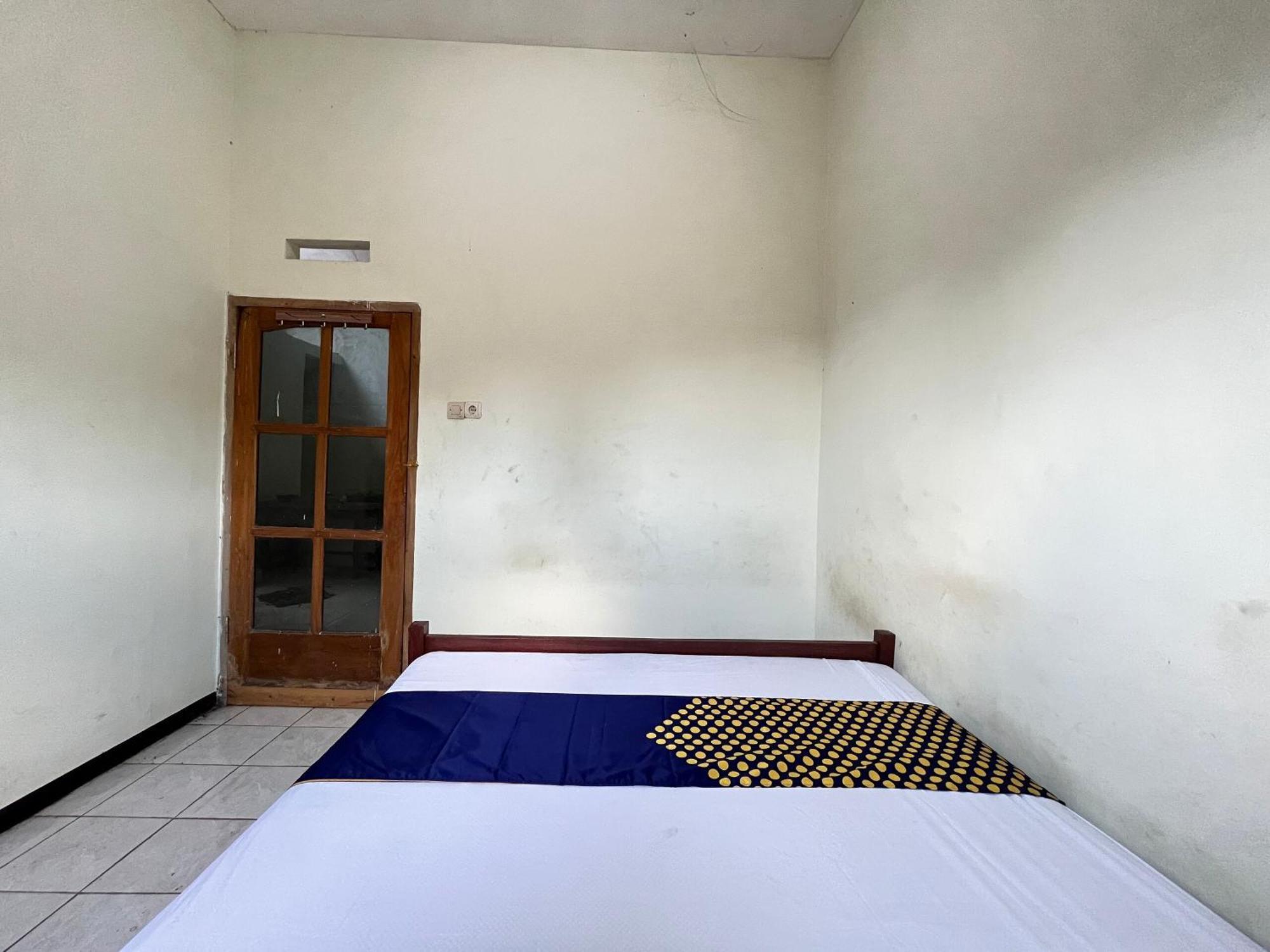 Spot On 93423 Kost Berkah Near Kebun Teh Wonosari Hotel Lawang Buitenkant foto